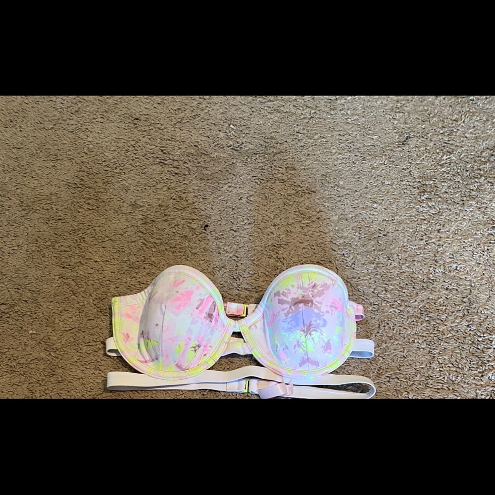 Victoria Secret Swim Top 34d
